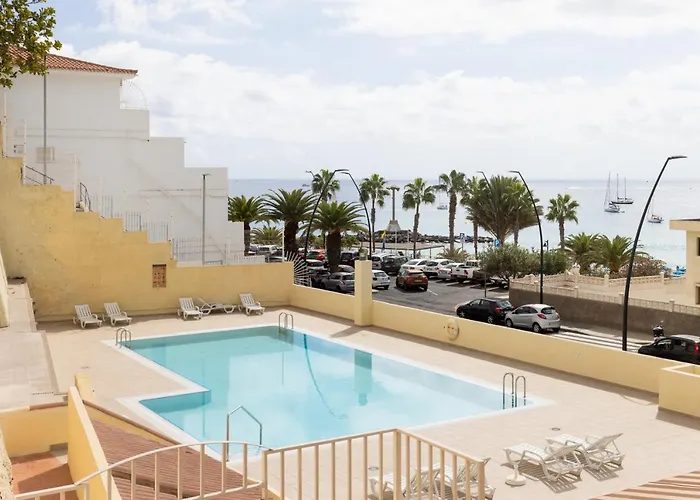 Magnificent Flat With Splendid Ocean Views *