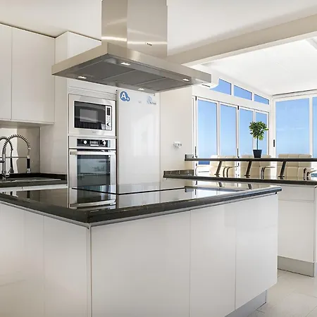 Magnificent Flat With Splendid Ocean Views * לוס כריסטיאנוס