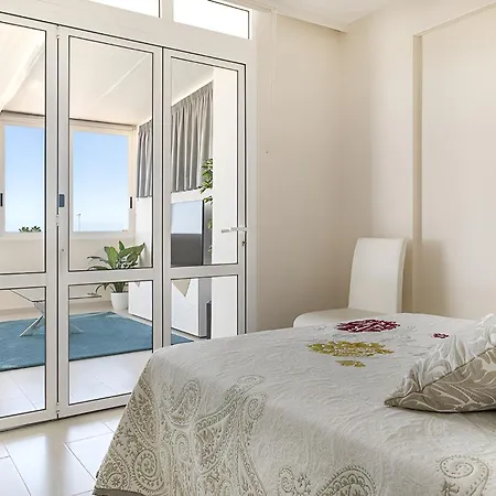 Magnificent Flat With Splendid Ocean Views *